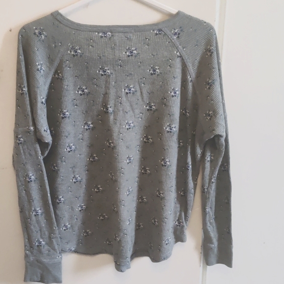 Dusky Blue Old Navy Blouse (Kids) in Large - Picture 2 of 3